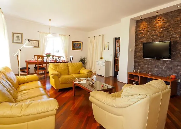 Antonija Heated Private Pool, Near Dubrovnik,8plus 2 P Ideal For Families And Groups * Čilipi